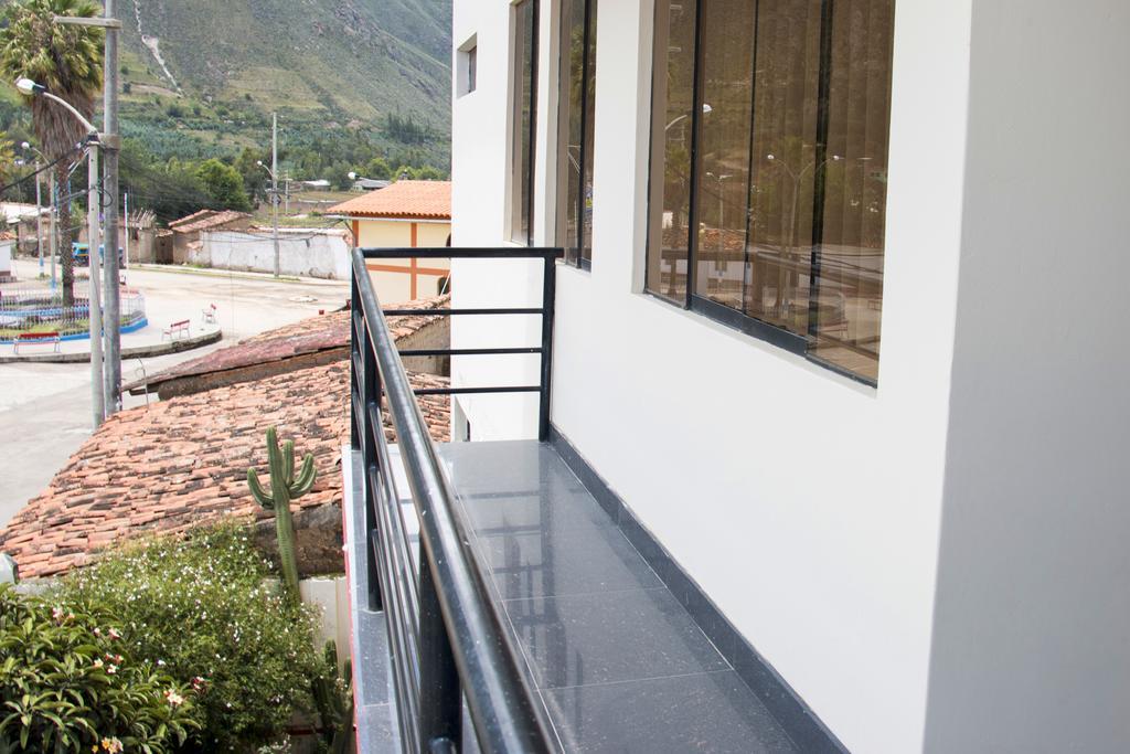 Hostal Santa Rosa Caraz Quarto foto