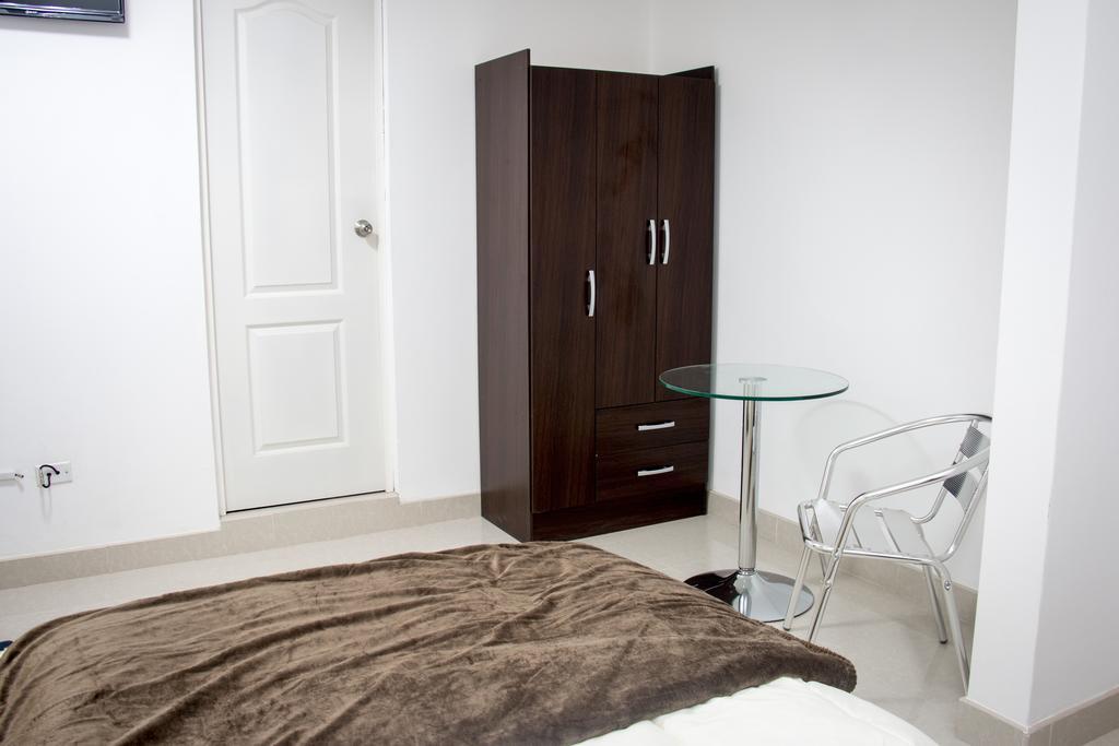 Hostal Santa Rosa Caraz Quarto foto